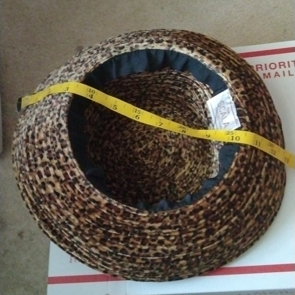 Scala Leopard Velvet(Winter,Spring, Fall) Print Ha - image 8